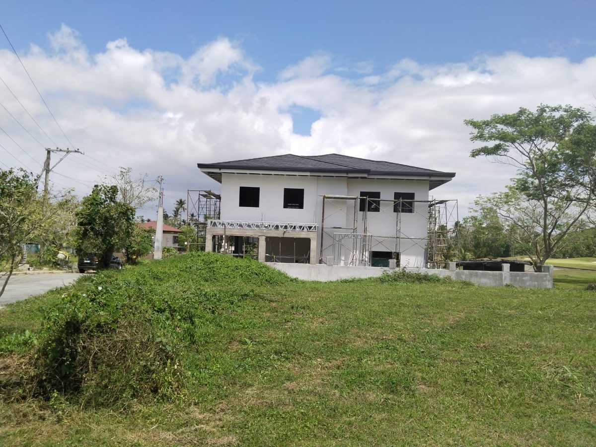 Two-storey building framed in light gauge steel